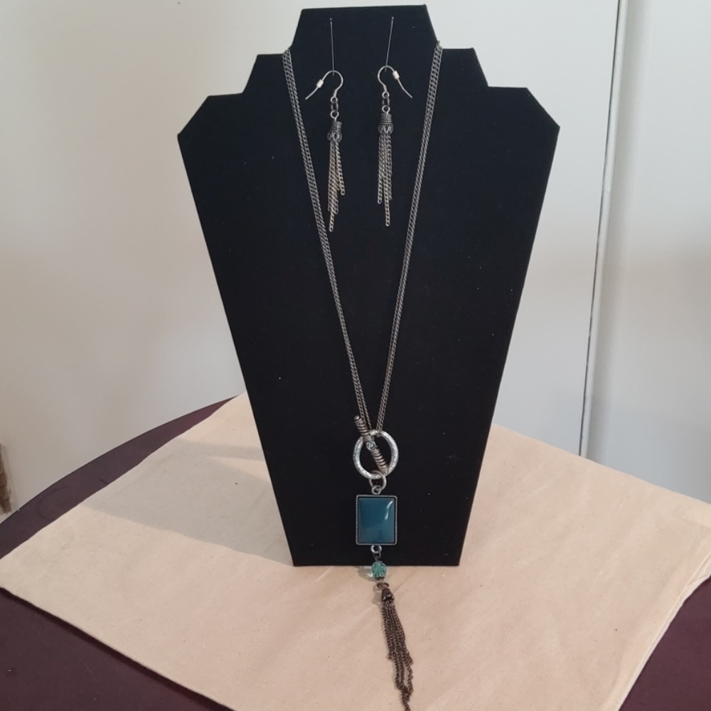 Dangle Necklace and Earrings